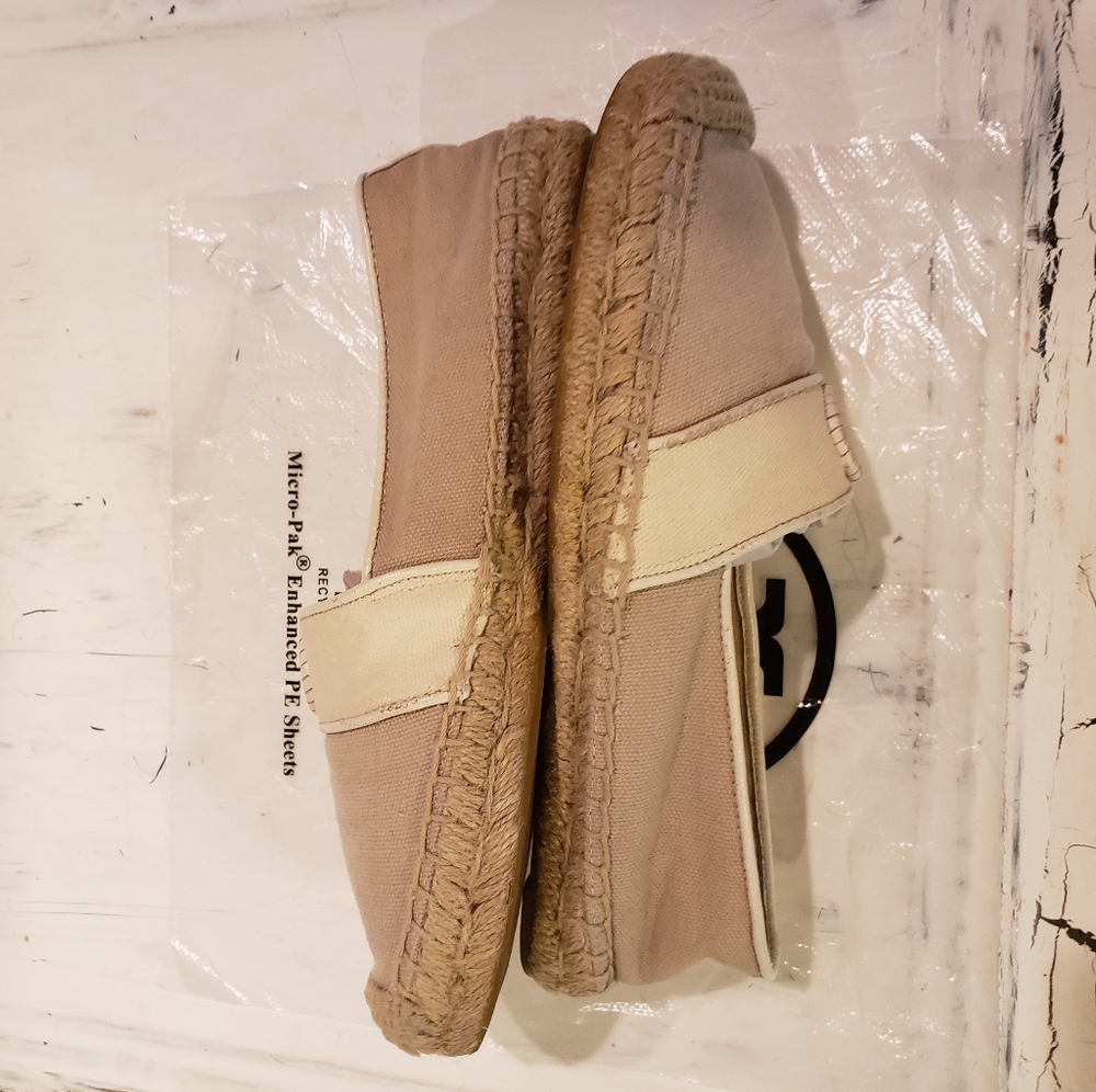 Tory Burch Logo Espadrilles 214 - Picture 6 of 15
